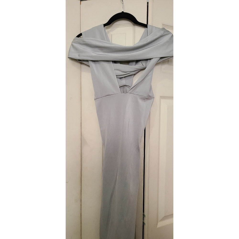 Custom dress - Picture 3 of 4